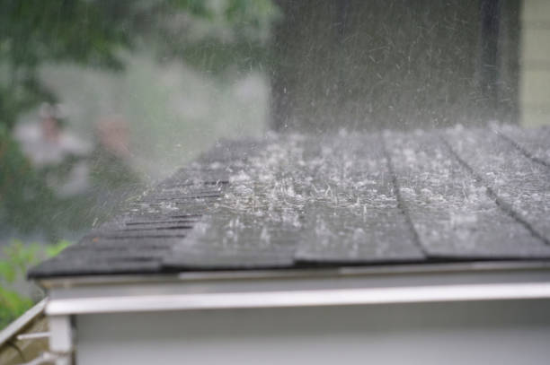 Best Emergency Roof Repair Services  in Oak Bluffs, MA